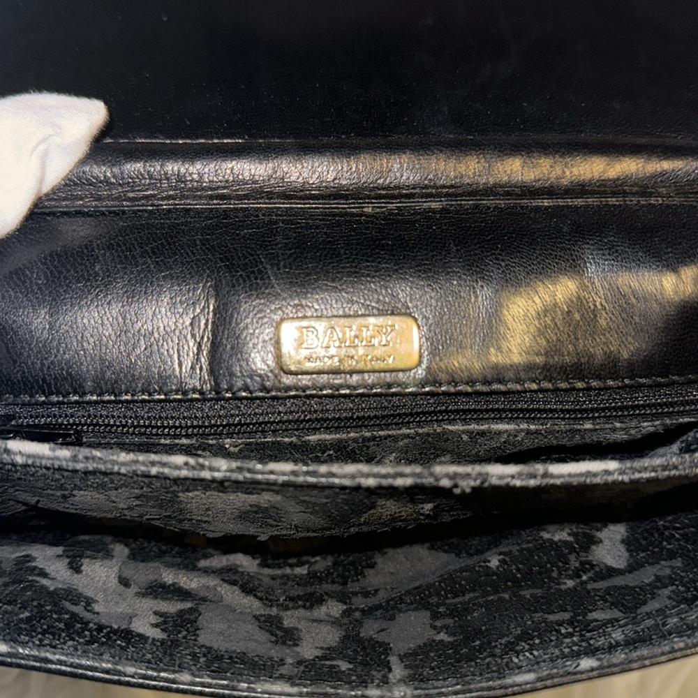 BALLY Chain Shoulder Bag Leather Black Authentic used condition- Rehab - Picture 9 of 14